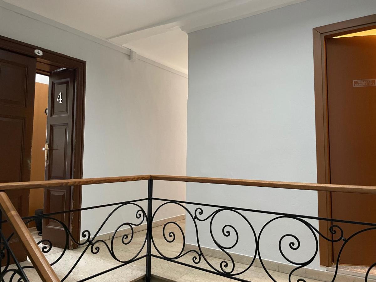 Albergo Della Torre Cernobbio Exteriör bild