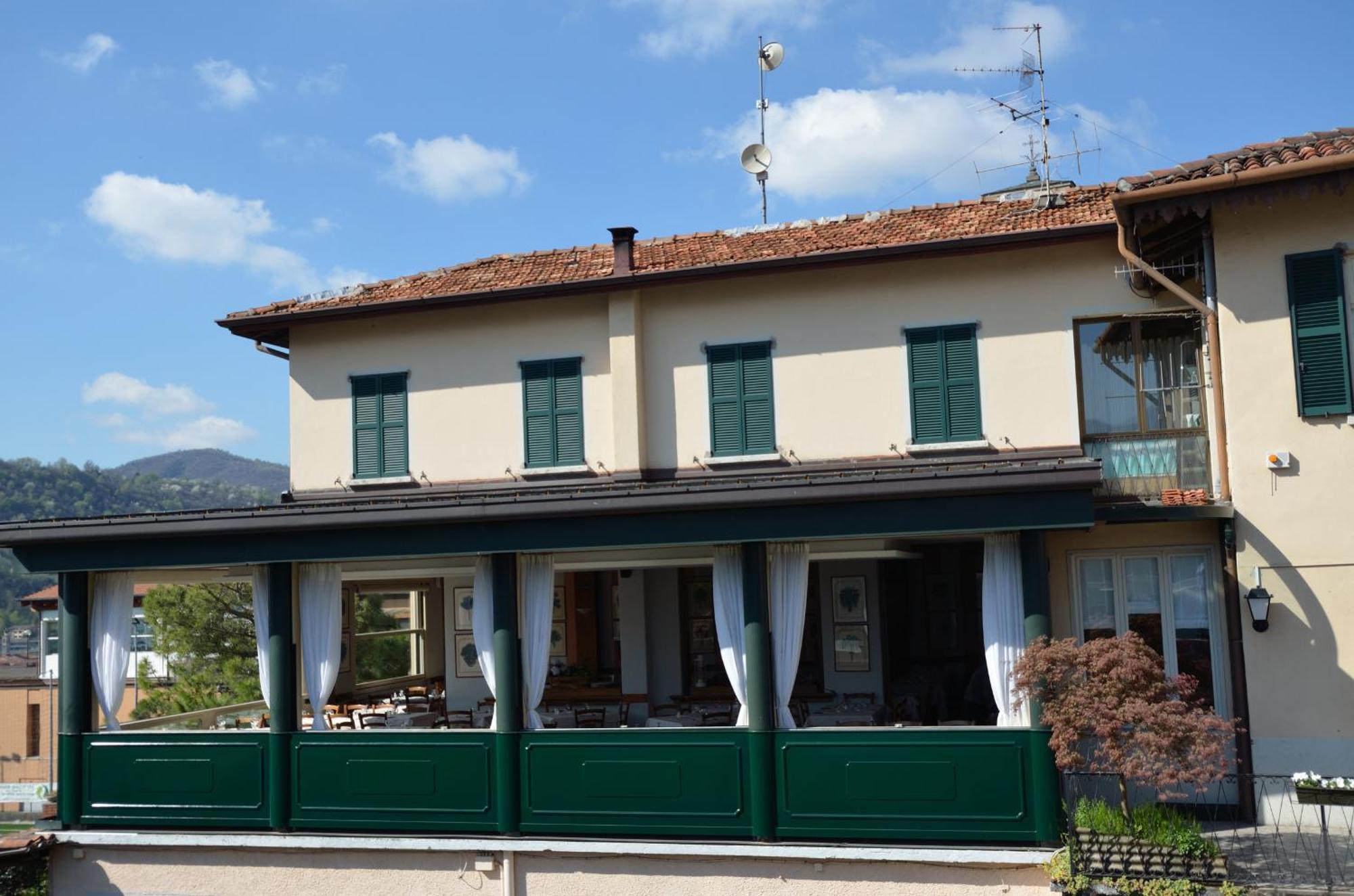 Albergo Della Torre Cernobbio Exteriör bild