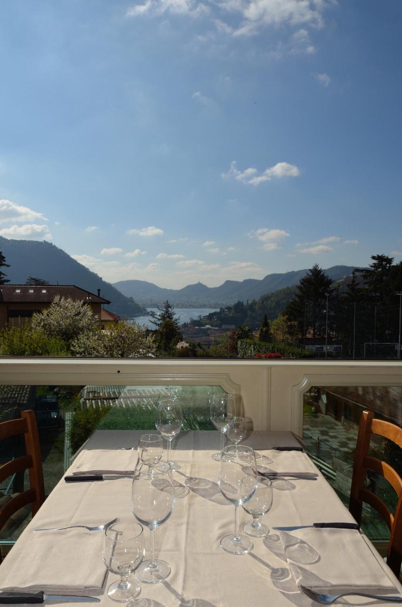 Albergo Della Torre Cernobbio Exteriör bild