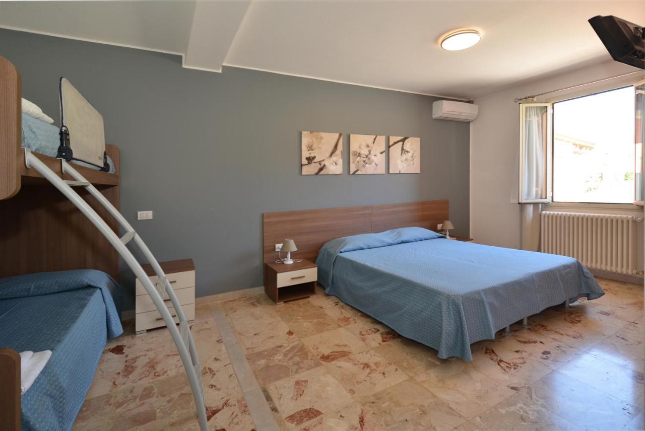 Albergo Della Torre Cernobbio Exteriör bild